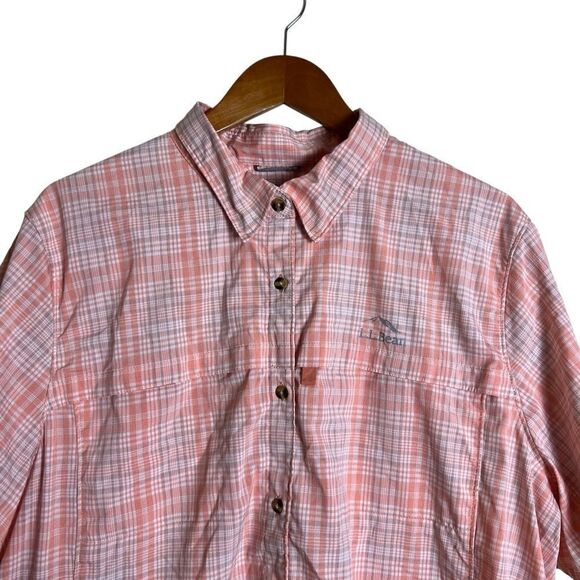 L.L. Bean light pink lightweight short sleeve shirt - Picture 2 of 8